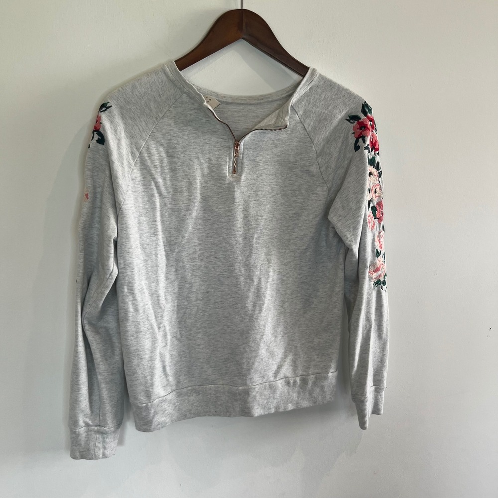 A New Day Gray Floral Embroidered Quarter Zip Sweatshirt Medium Rose Gold Zip